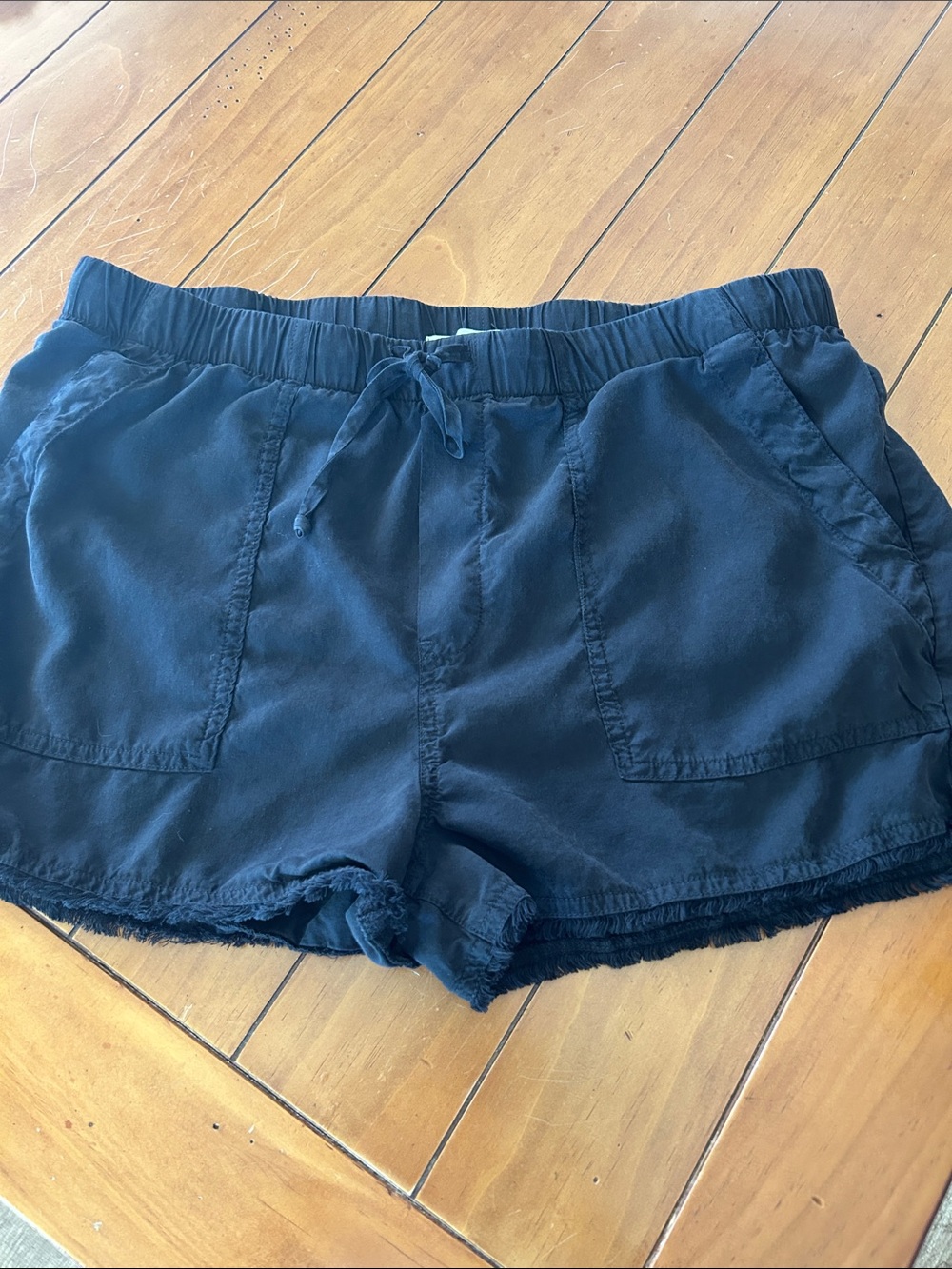 Cloth & Stone Black Tencel Lyocell Drawstring Shorts Elastic Waist